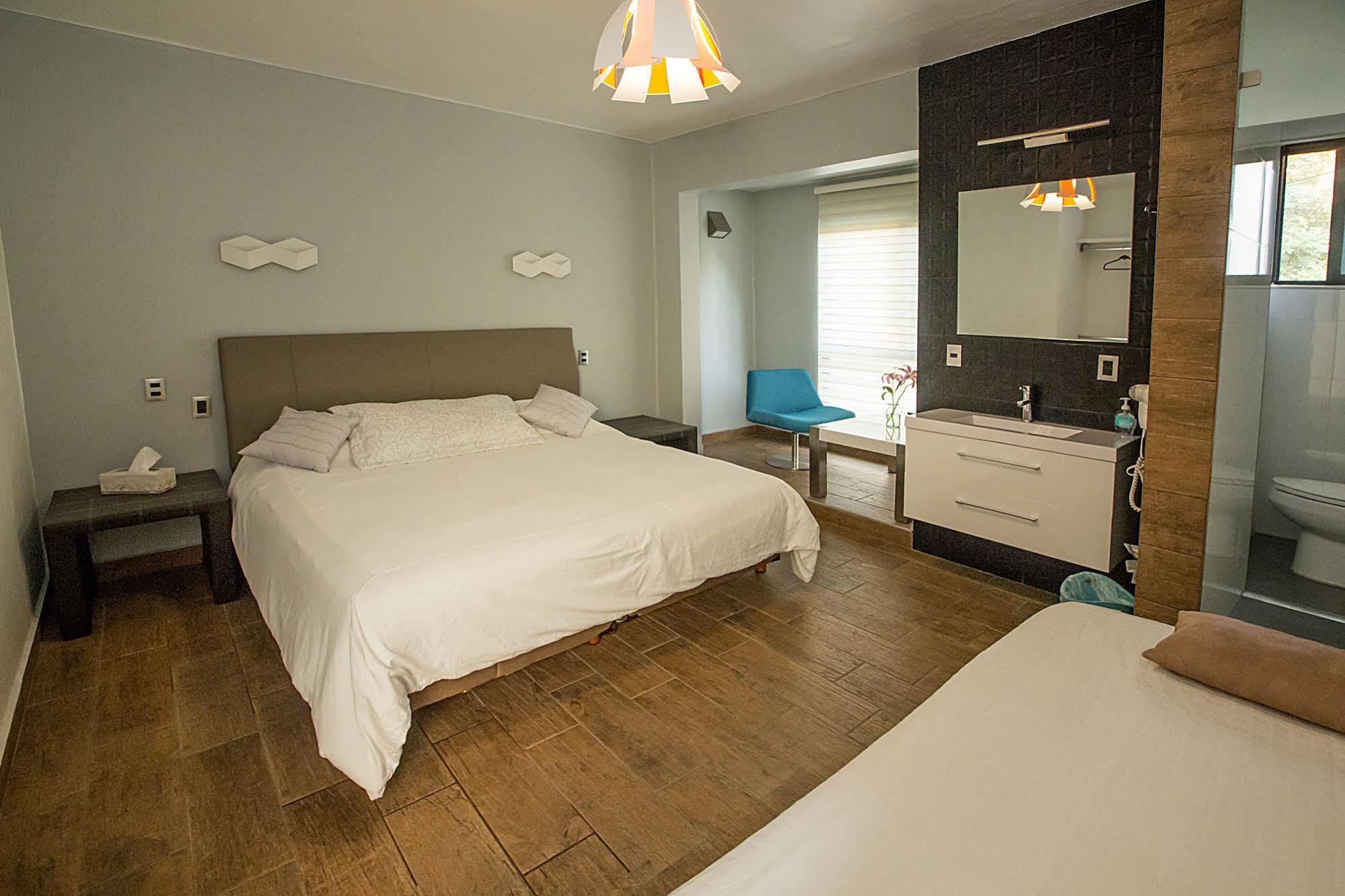 Suites Condesa Mexico City Exterior photo